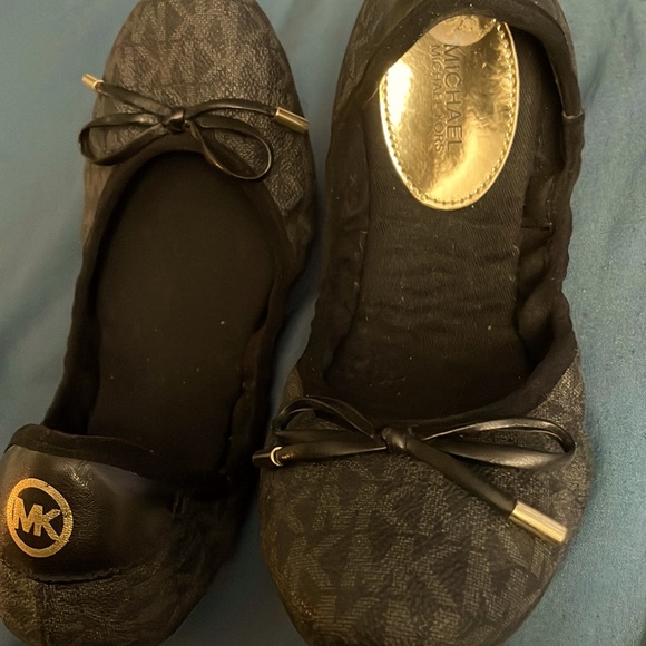 Michael kors shoes - Picture 1 of 1